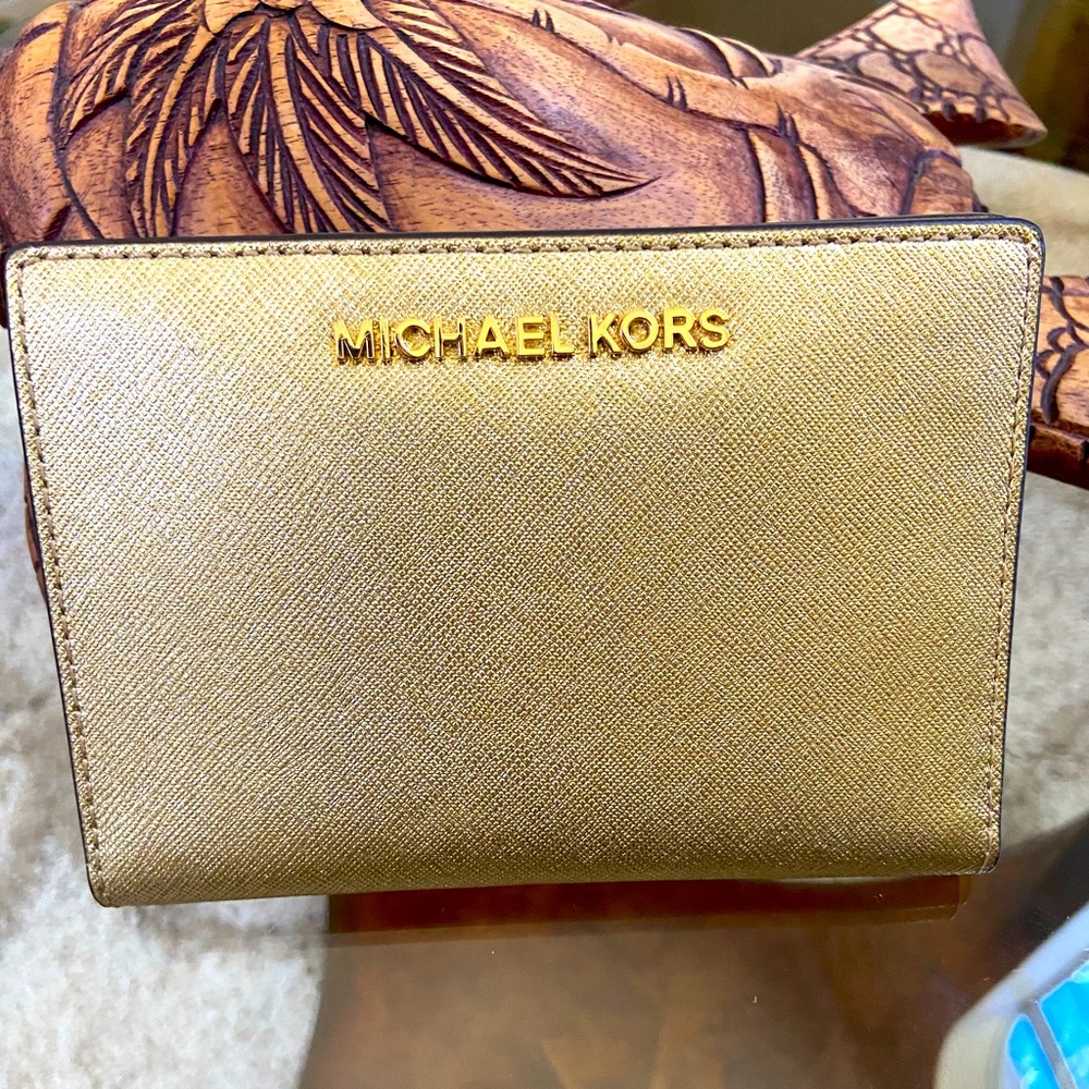 Michael Kors wallet - Picture 1 of 5